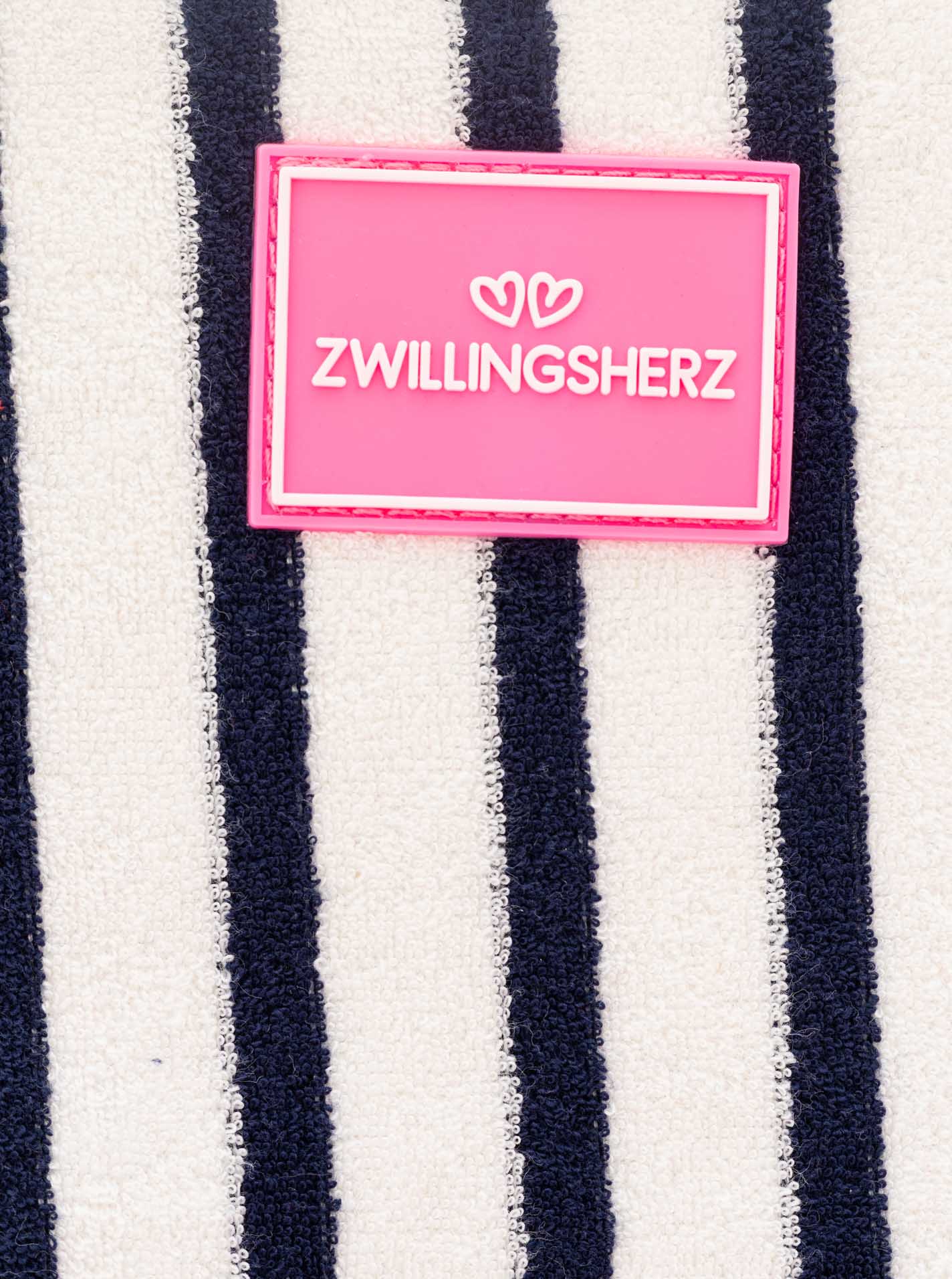 ZWILLINGSHERZ Kosmetiktasche Frottee "Streifen & Patch" Blau