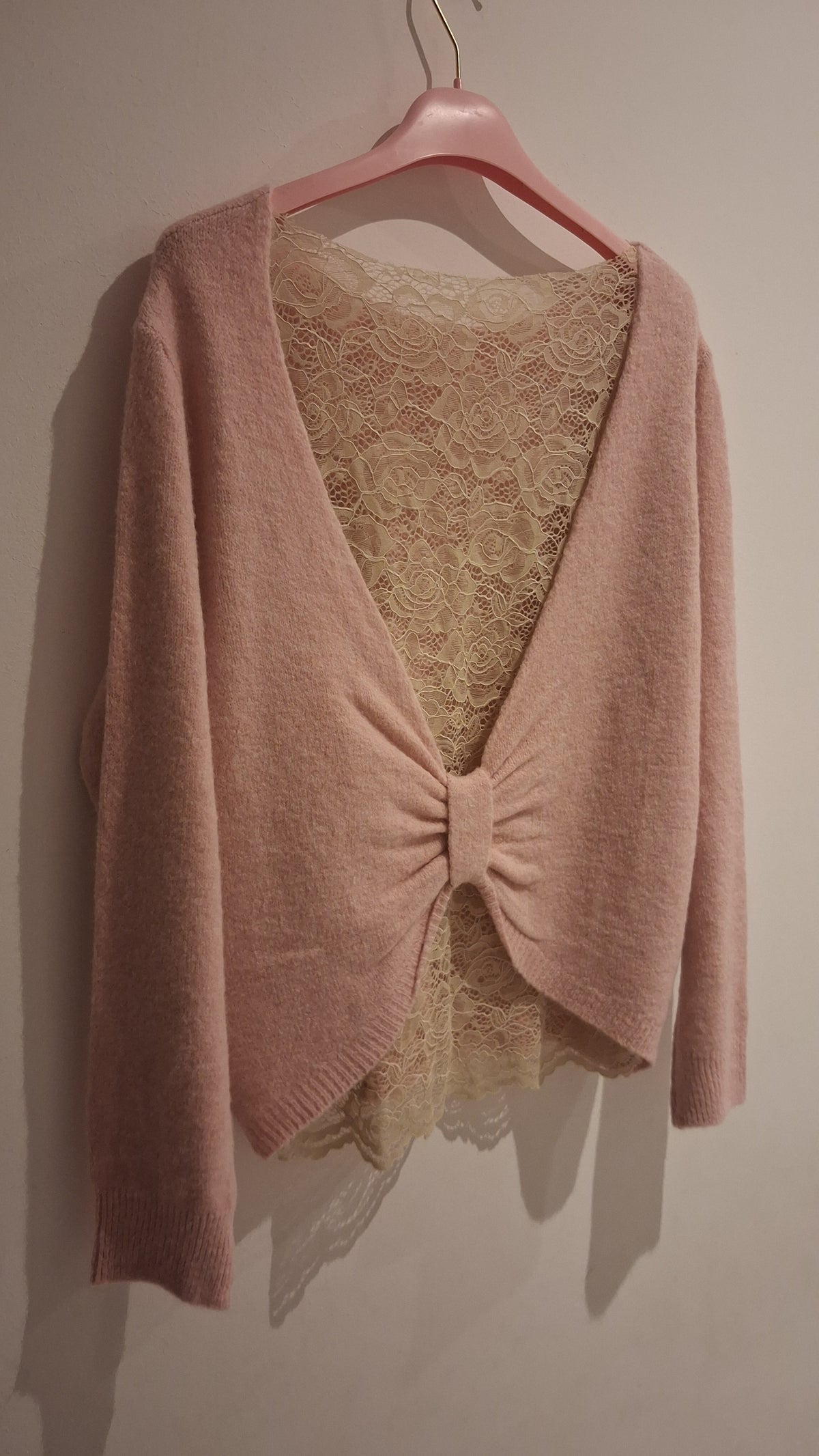 Pullover mit Spitze
